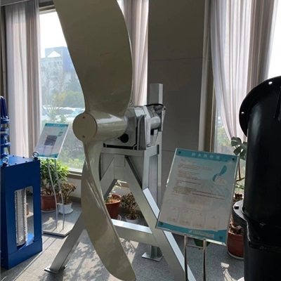 潜水推流器