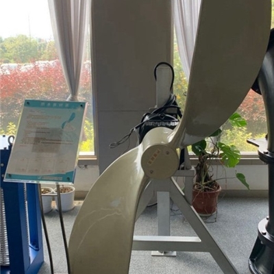 潜水推流器