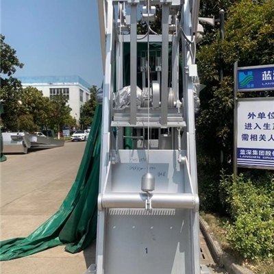 GSGS型钢丝绳牵引式格栅除污机