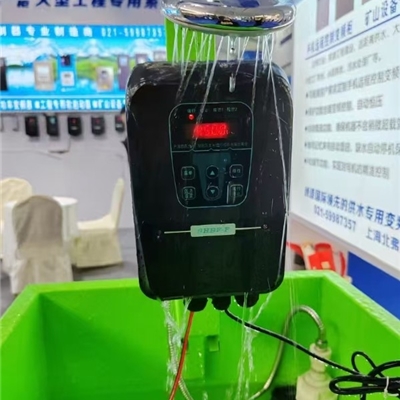 上海北弗电气恒压供水专用防雨型背负式变频器BF81-F