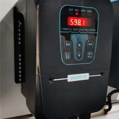 上海北弗电气恒压供水专用防雨型背负式变频器BF81-F